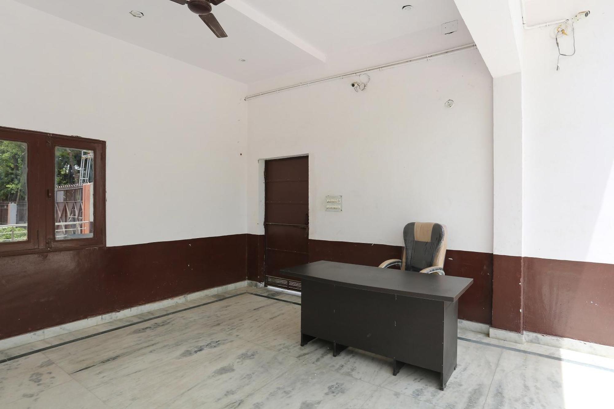 فندق سبوت أون 43494 أنجيل جاردن Alīgarh المظهر الخارجي الصورة