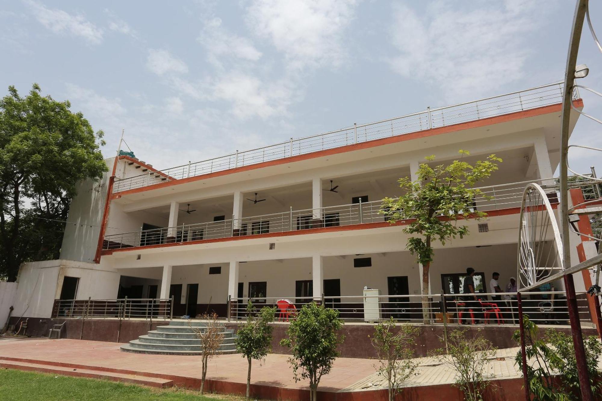 فندق سبوت أون 43494 أنجيل جاردن Alīgarh المظهر الخارجي الصورة